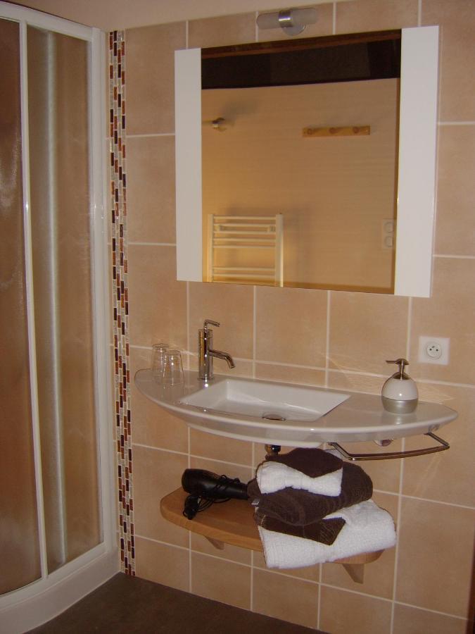 Chambres De La Porte Aux Moines Vouvant Екстер'єр фото