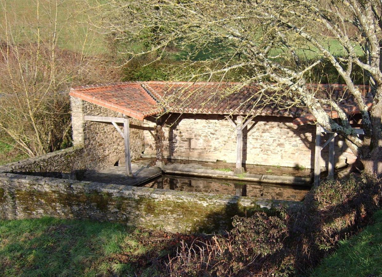 Chambres De La Porte Aux Moines Vouvant Екстер'єр фото