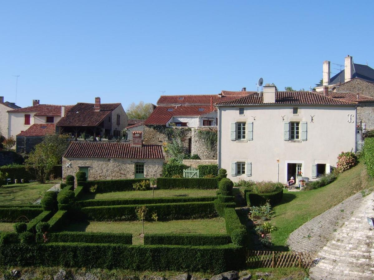 Chambres De La Porte Aux Moines Vouvant Екстер'єр фото