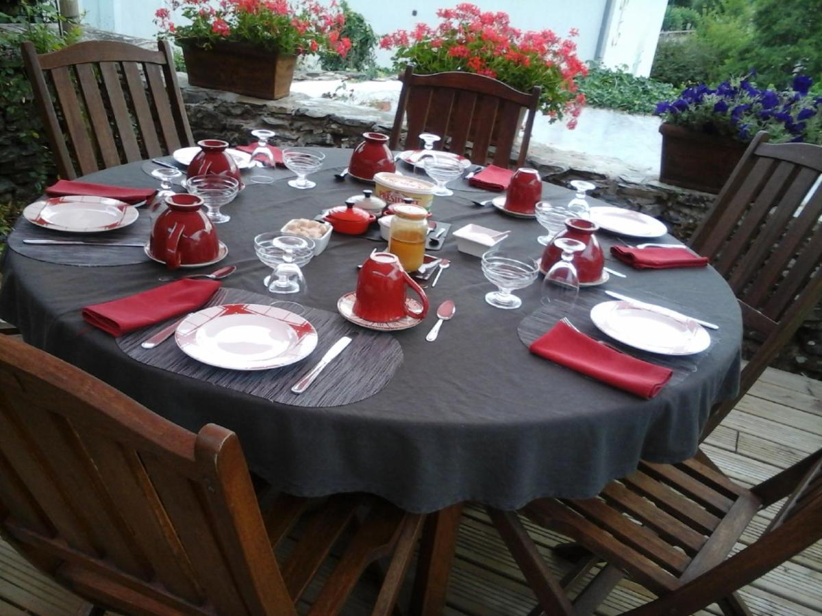 Chambres De La Porte Aux Moines Vouvant Екстер'єр фото